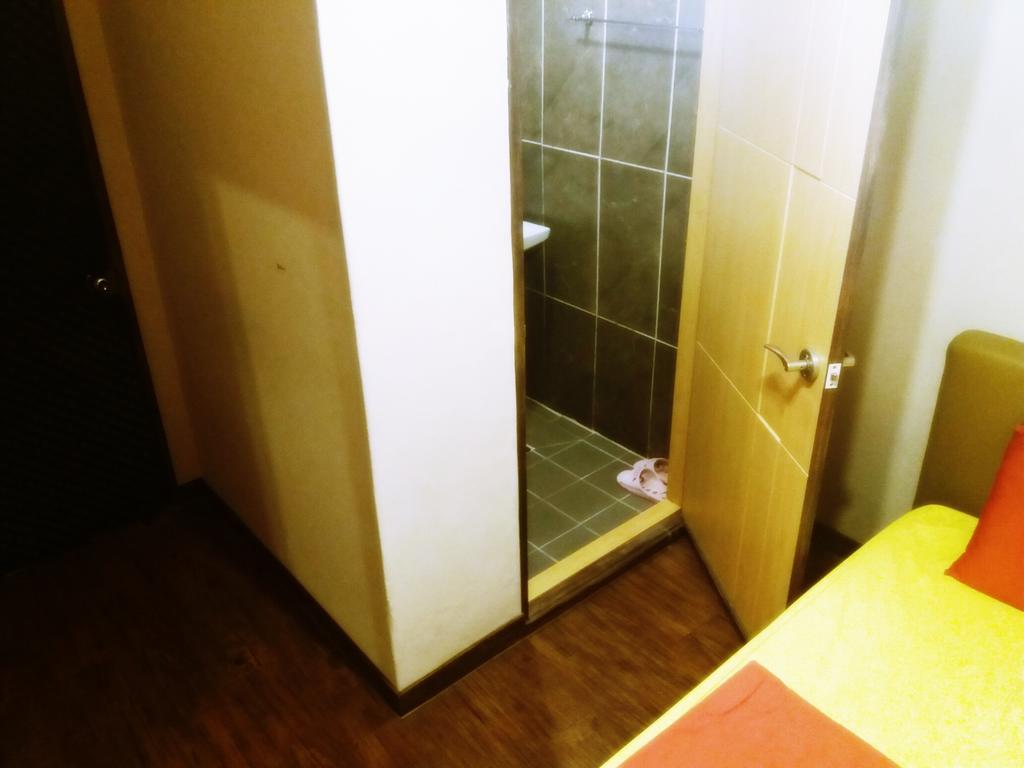 Vin Hostel